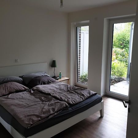 Schones Privatzimmer In Einem Neubau Oldenburg Esterno foto